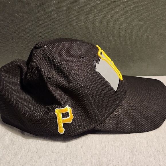 New Era 39Thirty Pittsburgh Pirates Stretchfit Hat - Small Stain - Picture 6 of 8